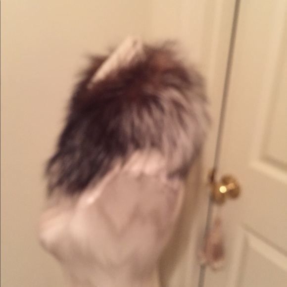 Prada fox scarf/collar yummy - Picture 3 of 9